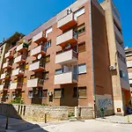 Rose Gold Rooms & Studio With Balcony